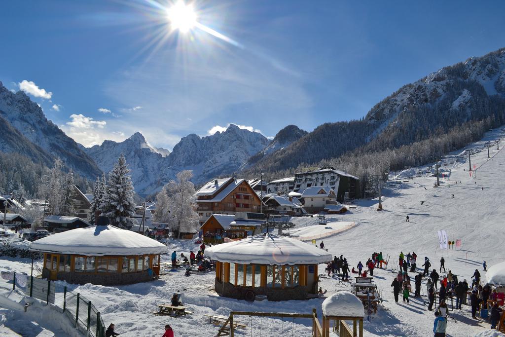 Apartment Mojstrovka With Terrace In City Center Kranjska Gora Pokój zdjęcie